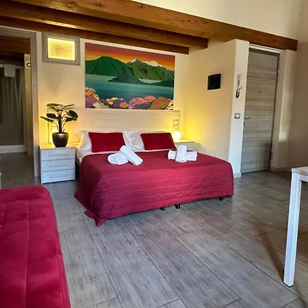 Medioevo Iii - Retreat In Apartamento Como